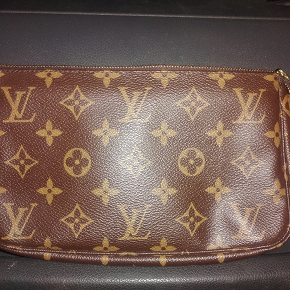 Louis Vuitton Handbags - Louis Vuitton Brown Monogram Shoulder Bag